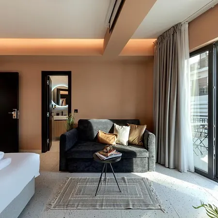 Clyde By Nin&bau Hotell